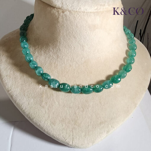 Emerald-Gemstone-necklace