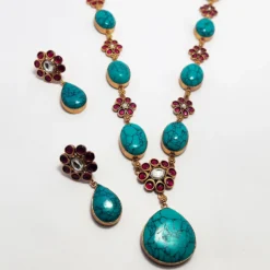 Necklace Stone and Polkis Melbourne