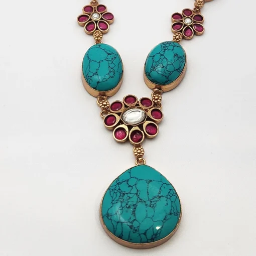 Sia Necklace with stone and Polkis - Image 4