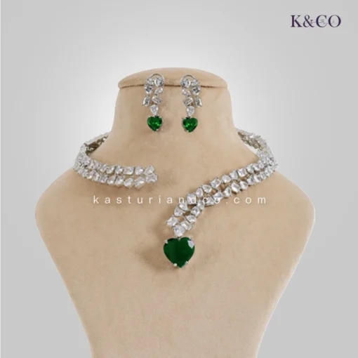 Zara Top Openable Necklace with Stones - Image 3