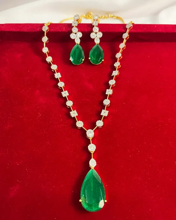 Mahi Gold shimmering Necklace With Earrings, Green - Image 2