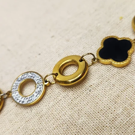 Iconic Link Bracelet, Gold
