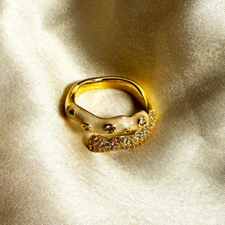 Vanilla Layered Pave Ring