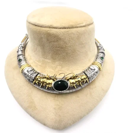Hasli Choker with stones and artwork, Green