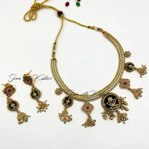 heritage necklace with maang tika