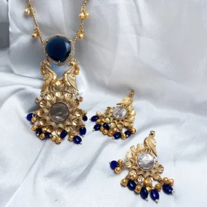 Pihu Necklace with Motifs and Stones, Blue