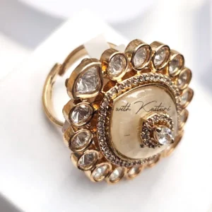 Alternative view of Royal Kundan Teardrop Enamelled Ring