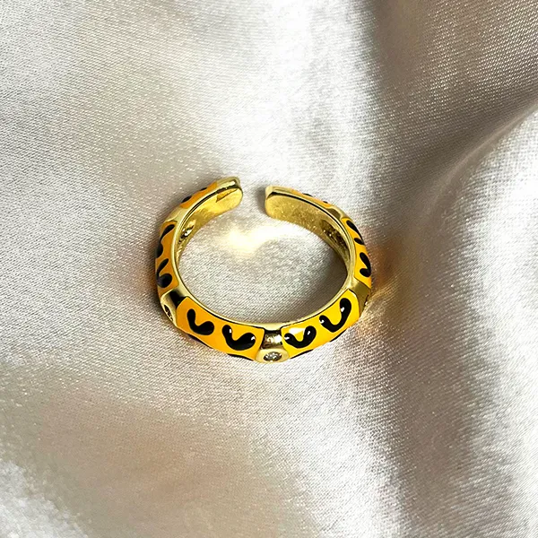 Honey Venom Ring