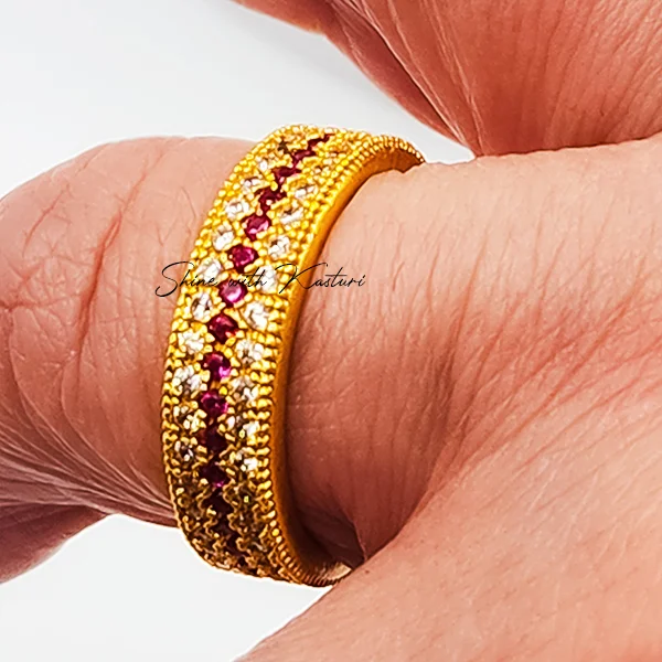 Ring embellished with ruby zircons - Image 2