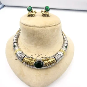 Alternative view of Hasli Choker with stones and artwork, Green