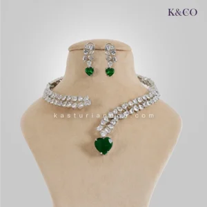 Zara Top Openable Necklace with Stones, Green