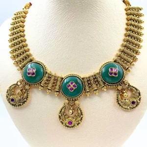 Maya Heritage look necklace set with chandbaali - Image 4