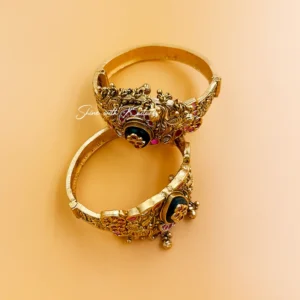 Rajkumari Antique Enamel Ghungroo Kada