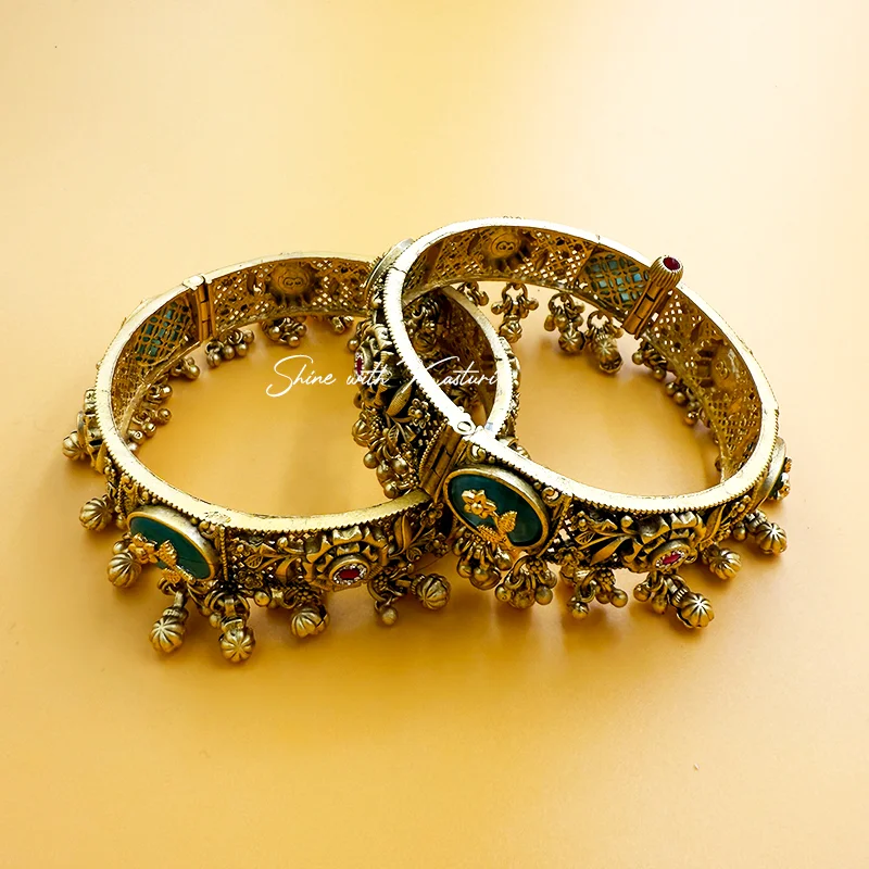 Vintage Antique Gold Ghungroo Kada