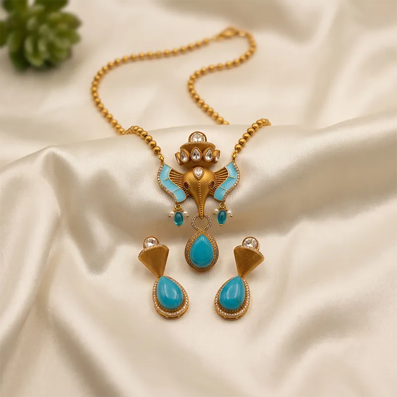 Ethnic Ganpati Necklace with Earrings - Image 3