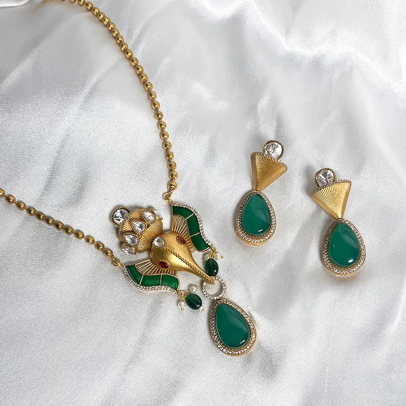 Ethnic Ganpati Necklace with Earrings - Image 9