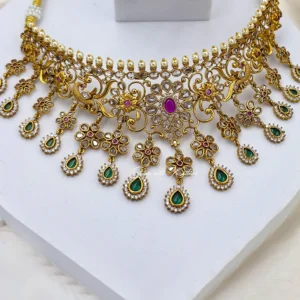 Alternative view of Sabyasachi-Inspired Bright Kundan Choker