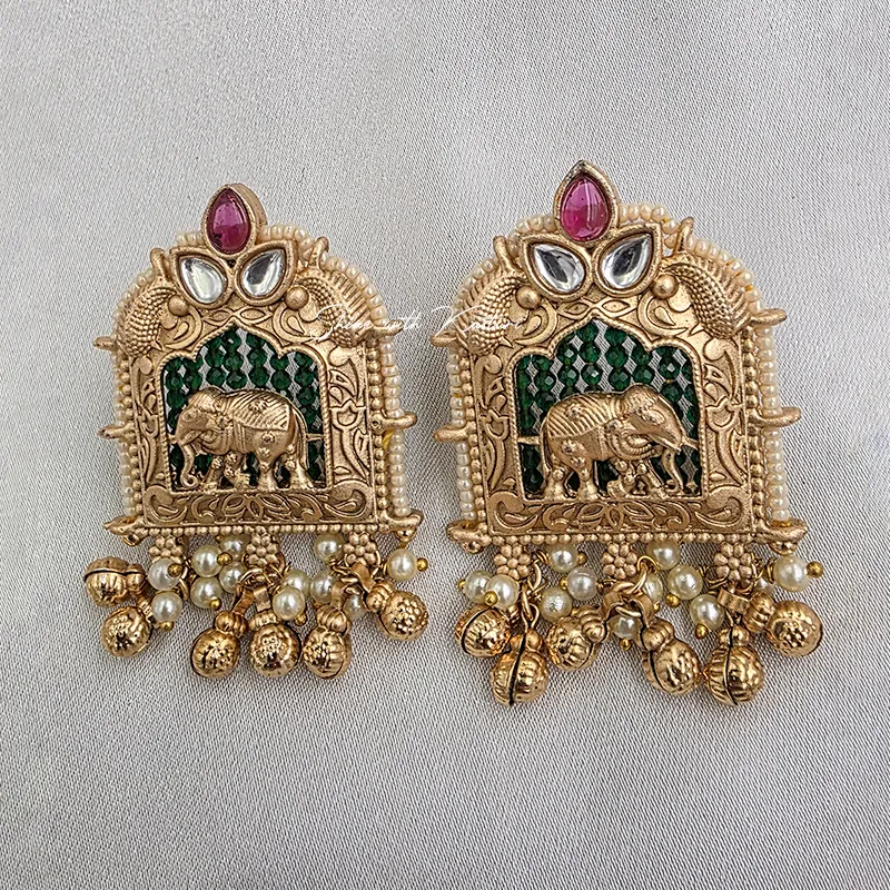 Elephant Pearl Necklace Set with Earrings - Image 4