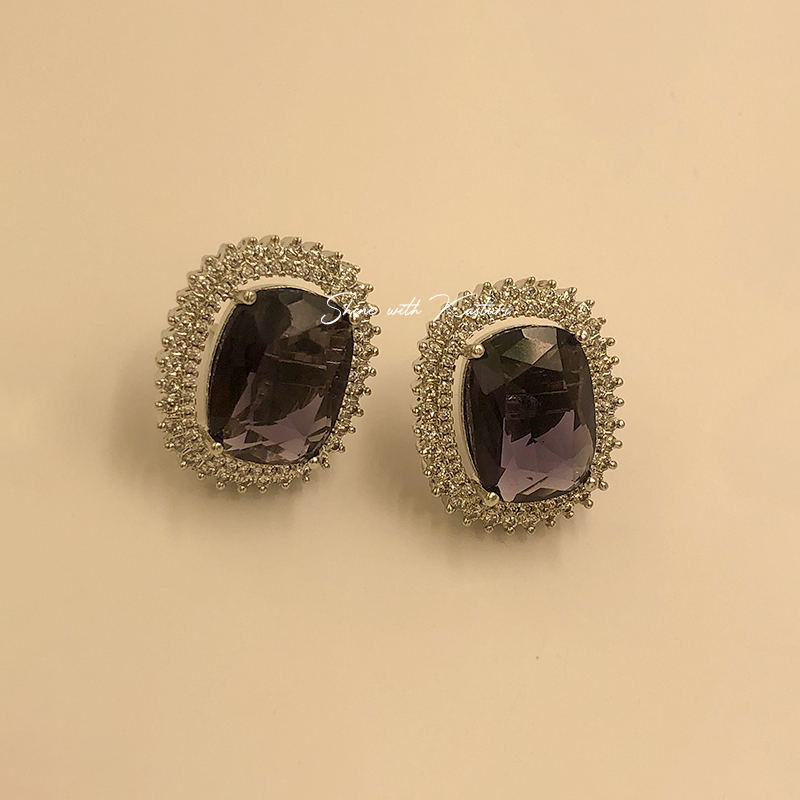 Pearl Necklace Set with Amethyst Pendant & Stud Earrings - Image 5