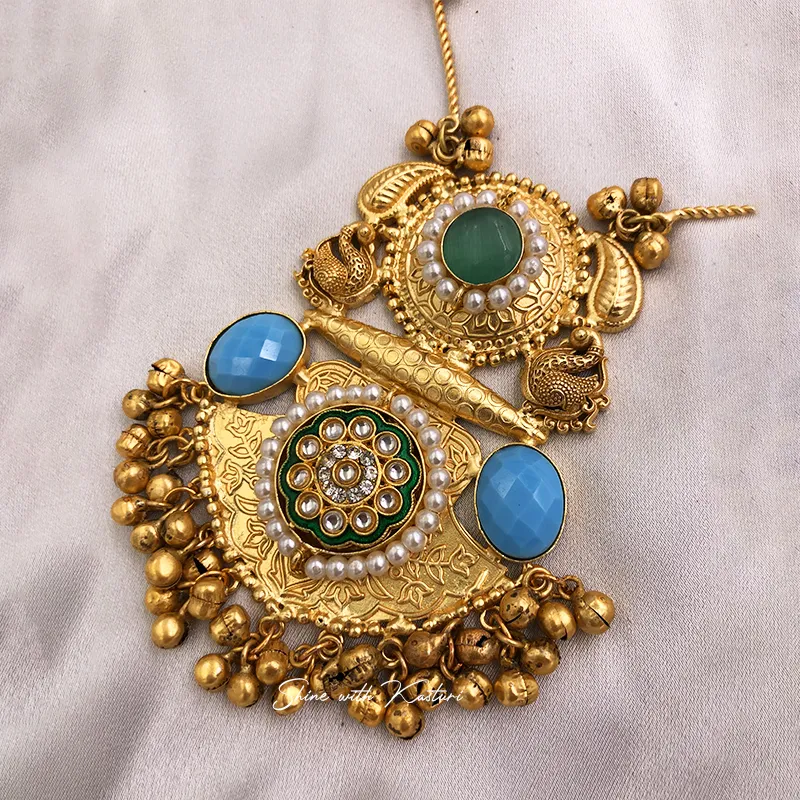 Antique Gold Necklace with Blue Stone