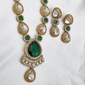 Buy Necklace with large Kundan