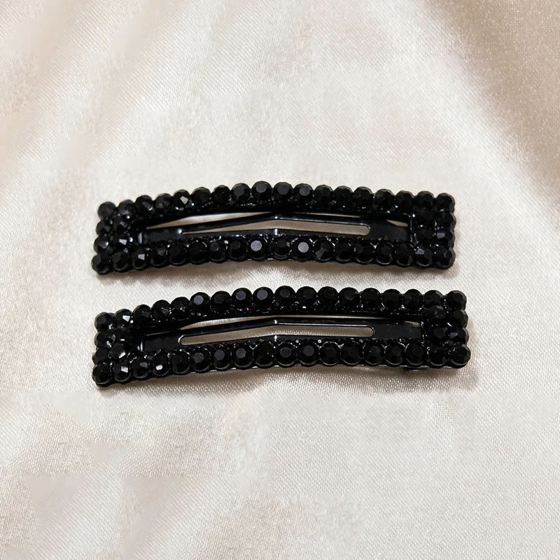 Stylish Embellished Hair Clips for Women - Image 3