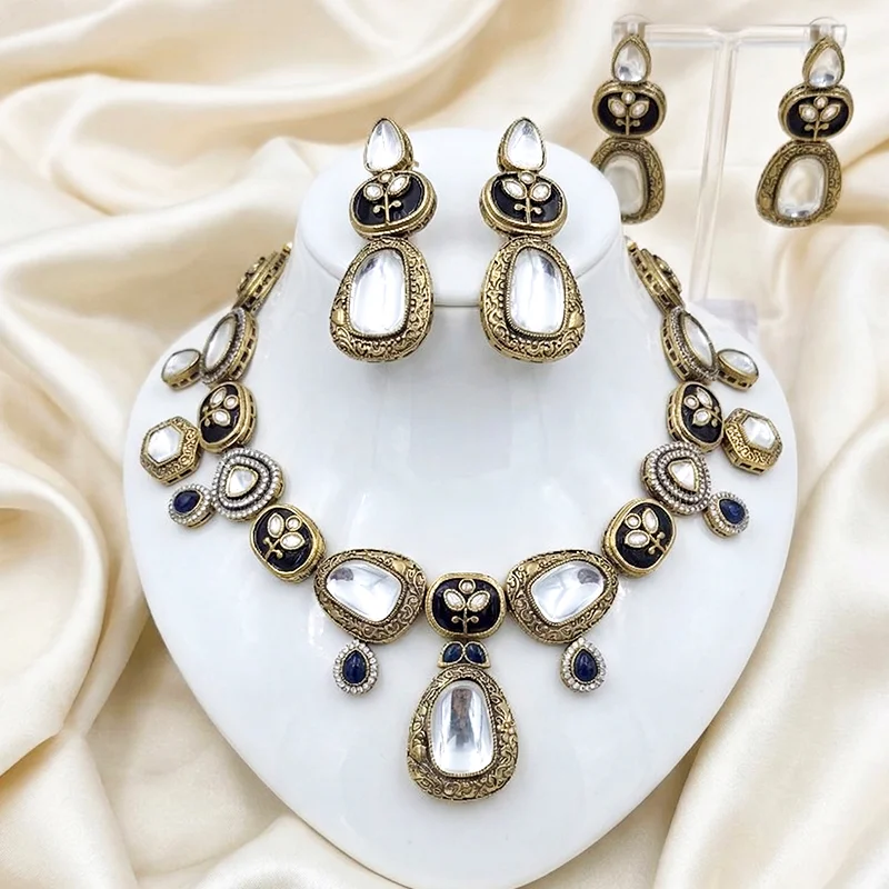 Sabyasachi Inspired Kundan Choker Necklace - Image 3