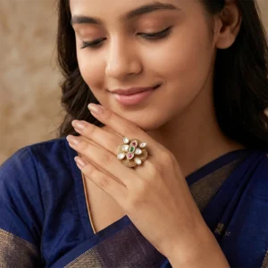 Alternative view of Antique Royal Kundan Ring