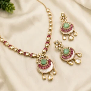 Buy Kundan Pendant Necklace