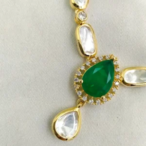 Emerald Green Stone & Kundan Necklace Set - Image 3