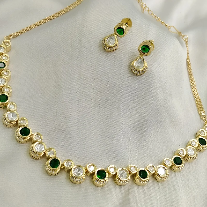 Emerald Glow Kundan Necklace Set - Image 3