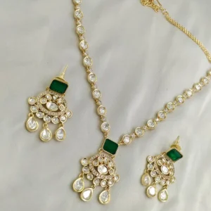 Shop Glow Kundan Pendant Necklace Online