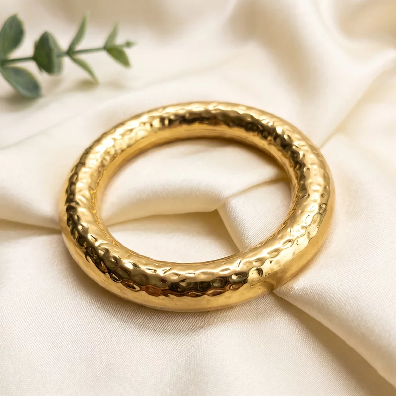 Shop Hammered Gold Round Bangle Online