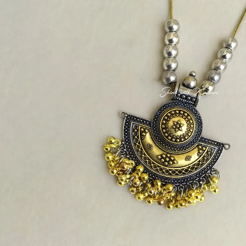 Crescent Oxidised Pendant Necklace Set with Stud Earrings - Image 3