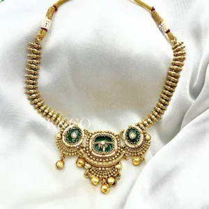Alternative view of Kundan Heritage Necklace Set in green