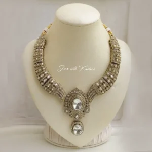 Alternative view of Kundan Hasli Choker Style Necklace Set