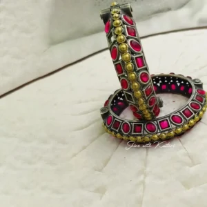 Broad Oxidised Kundan Bangles with Pink Stones - Image 4