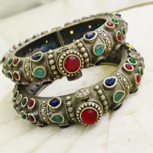 Alternative view of Oxidised Kundan Openable Bangle with Red Stone