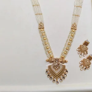Alternative view of Royal Pearls Necklace Set in White & Gold