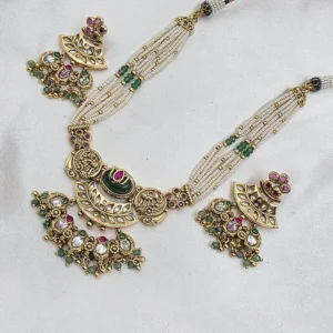 Green & White Pearls & Kundan Necklace - Image 3