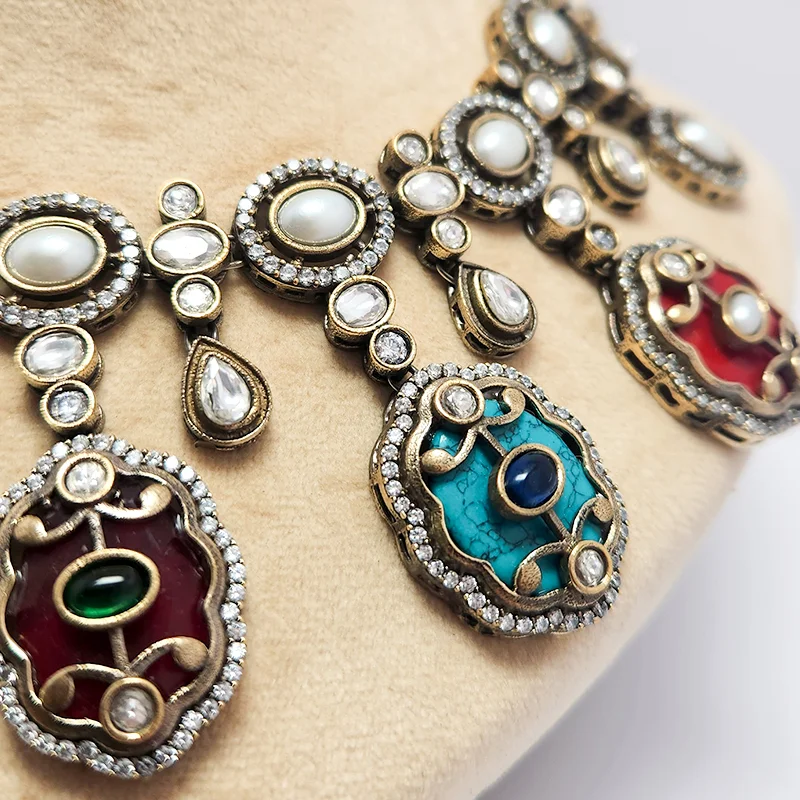 Multicolour Kundan Meenakari Statement Oxidised Necklace - Image 4